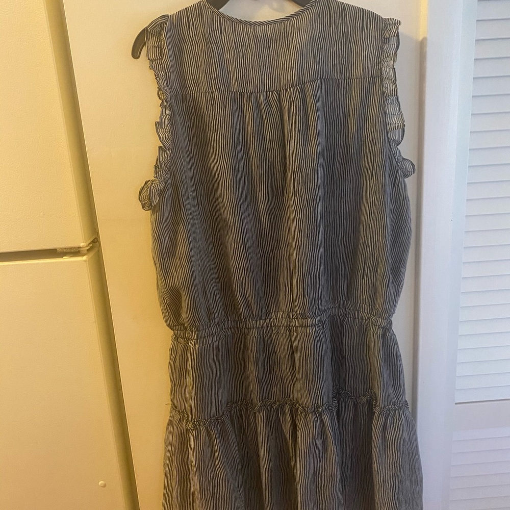 Dress mid length